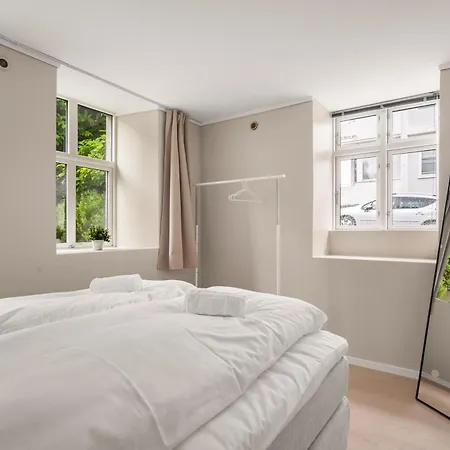 I Short Walk To Sights